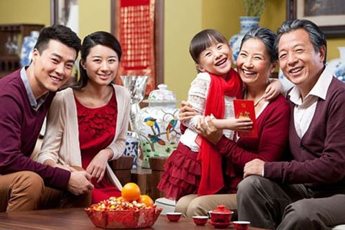 Cô dâu mới 'méo mặt' lo tiền tiêuTết