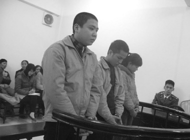 Cháu phạm tội mua bán người vì dì họ lôi kéo…