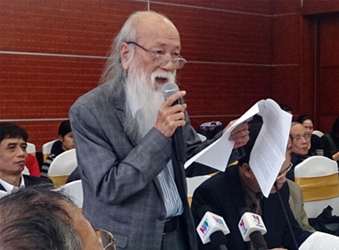 Đề Văn 'mở' siêu hài của PGS Văn Như Cương