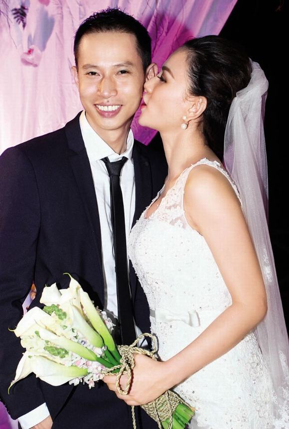ca-si-thu-thuy3
