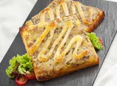 Sandwich nướng thịt băm thơm lừng