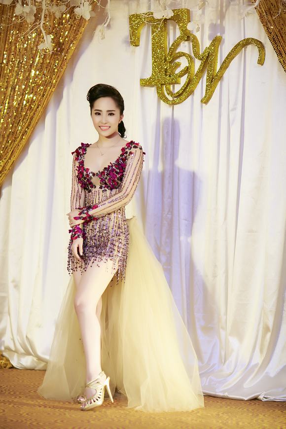 vay-cuoi-quynh-nga9