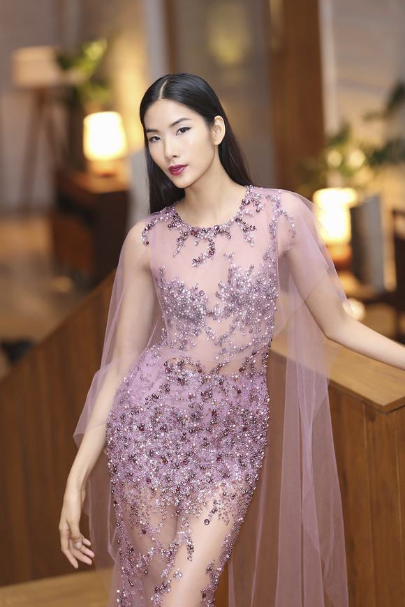 hoang-thuy-vay-hong-12