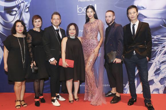 hoang-thuy-vay-hong-18