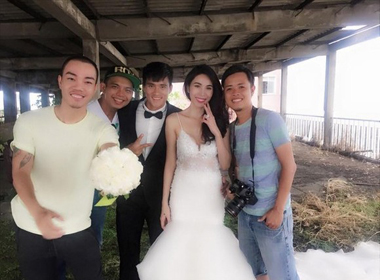 Hé lộ hậu trường chụp ảnh cưới của Công Vinh - Thủy Tiên 