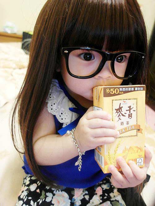 be-giong-nhan-vat-truyen-tranh-hut-400-nghin-fan-facebook-3