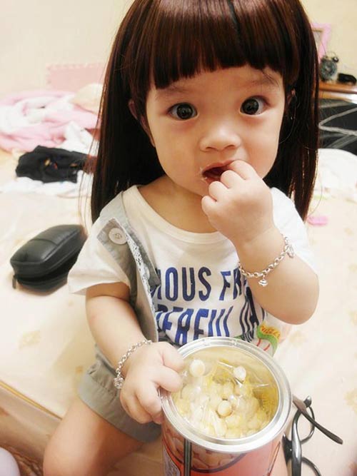 be-giong-nhan-vat-truyen-tranh-hut-400-nghin-fan-facebook-5