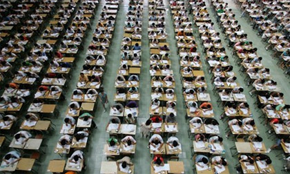 Trung Quốc cho máy bay không người lái gác thi đại học