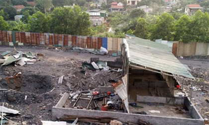 Phát hiện mỏ 'vàng đen' 30m khủng khiếp dưới chuồng nuôi gia cầm