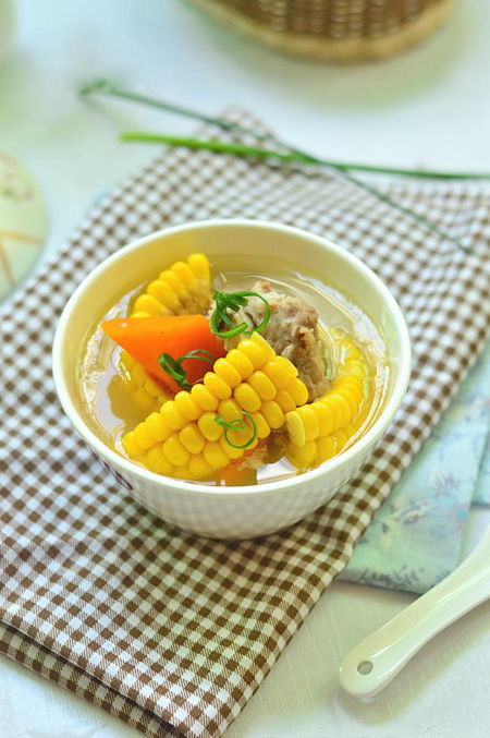 Ngô hầm xương - món ăn ngon ngọt cho bữa cơm gia đình 0