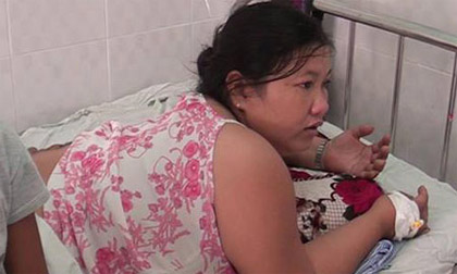 Chân dung ác mẫu thiêu sống con ruột vì không bán hết vé số