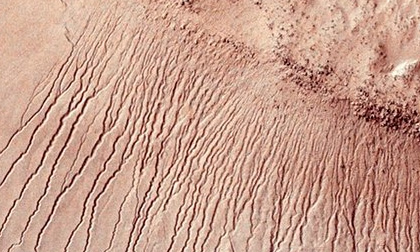 NASA tuyên bố có nước trên Sao Hỏa