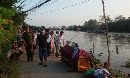 Tìm thấy thi thể nam sinh lớp 8 chết đuối khi tắm sông