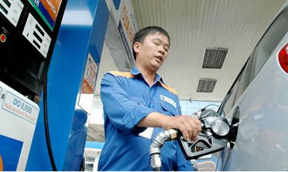 Vì sao Việt Nam chưa thể điều chỉnh giá xăng dầu theo ngày