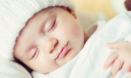 Sai lầm cần tuyệt đối tránh khi chăm sóc trẻ trong ngày lạnh