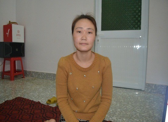 Xông vào nhà đánh người, cướp dây chuyền kim cương