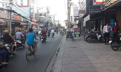 Mẹ giằng lại con trên tay tên cướp giữa đường Sài Gòn