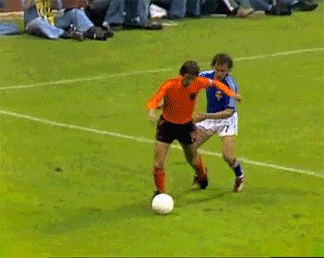 Huyền thoại bóng đá Johan Cruyff qua đời vì ung thư phổi