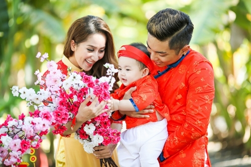Gia thế nhà chồng Khánh Thi ‘khủng’ cỡ nào? - Ảnh 2