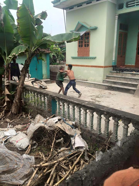 Sự thật vụ con trai đánh cha 