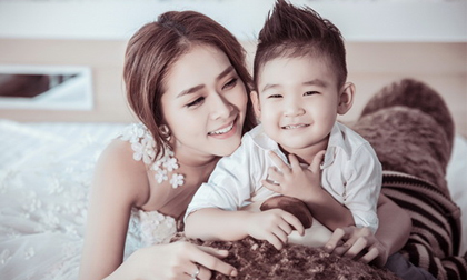 Hotgirl Việt sau khi thành mẹ đơn thân càng đẹp 'mòn con mắt'