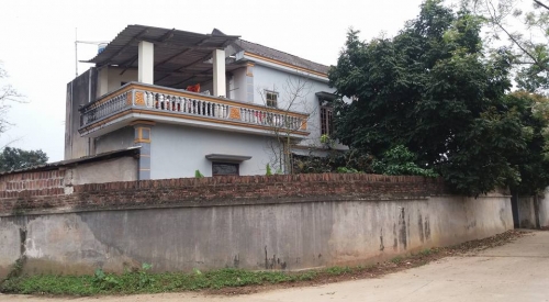 Thầy bói nói không hợp tuổi, người đàn bà bạo hành con điên cuồng - Ảnh 1