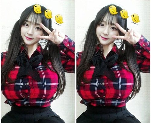 Cô giáo Hàn Quốc nổi tiếng vì có vòng một nóng bỏng