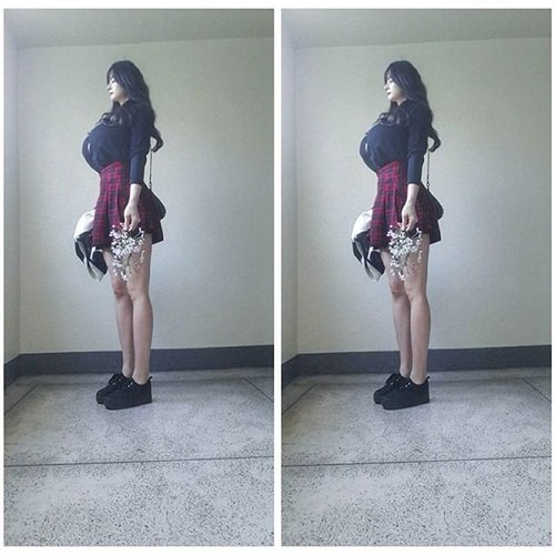 Cô giáo Hàn Quốc nổi tiếng vì có vòng một nóng bỏng