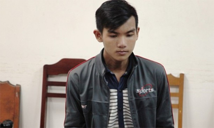 Quay lén 40 clip nóng trong phòng tắm, tống tiền 17 nữ sinh