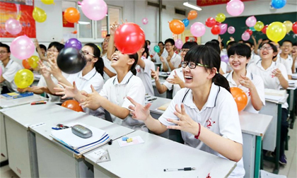 Những cách xả stress của học sinh thi đại học ở Trung Quốc