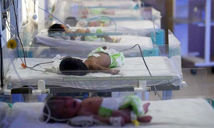 Bệnh viện lừa bán trẻ sơ sinh giá 33 triệu đồng gây sốc ở Ấn Độ