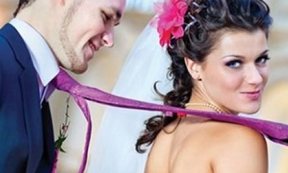 Chết cười với cách giữ chồng của cô vợ đáng yêu
