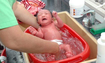 Tắm chanh cho bé - Sai lầm mẹ nào cũng mắc phải