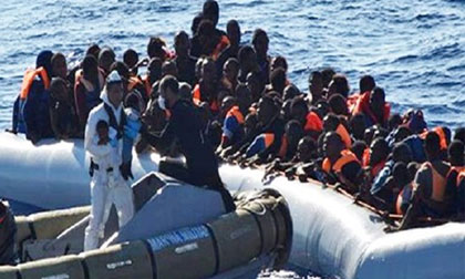 Italy phát hiện 17 thi thể, cứu hơn 1.000 người di cư gần Sicily