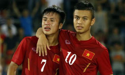 Cầu thủ U16 Việt Nam khóc nức nở, xin lỗi người hâm mộ
