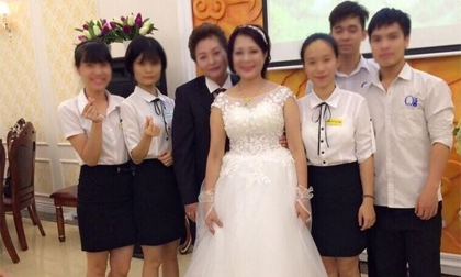 Dân mạng xúc động với đám cưới đồng tính đặc biệt ở Quảng Ninh