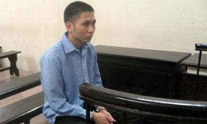 Truy sát đẫm máu chỉ vì giẫm chân trong thang máy