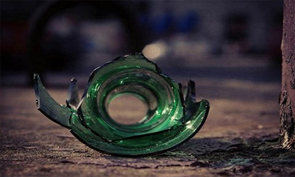 Cậu bé 6 tuổi bị đâm chết vì bảo vệ mẹ khỏi 'yêu râu xanh'
