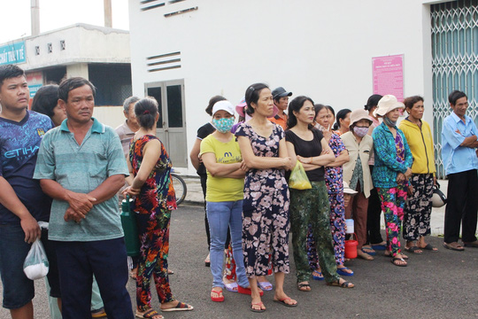 Thăng hàm thiếu úy cho phi công rơi máy bay L-39 - 7