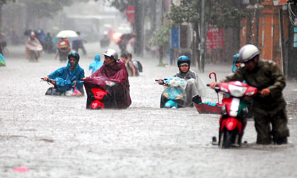 Mưa rất to, ngập úng nhiều nơi toàn Bắc bộ