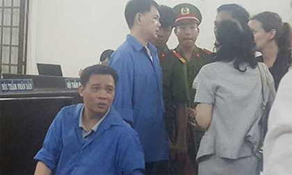 Mang giùm hành lý có ma túy: Dính án chung thân