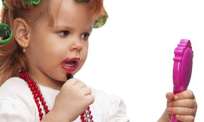 Loại thực phẩm trẻ cần tránh xa nếu không muốn con dậy thì sớm