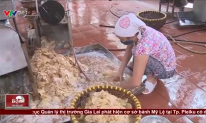 Clip: Hành phi không được làm từ hành mà làm từ khoai tây đã thối rữa, mọc mầm độc hại