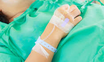 Cô gái 19 tuổi bị ung thư vú, nguyên nhân có thể khiến bạn bị sốc