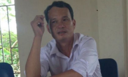 Nhóm côn đồ xông vào nhà Chủ tịch xã dọa phóng hỏa, chặt chân