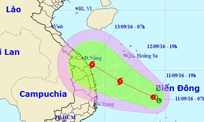 Áp thấp nhiệt đới gần bờ, cả nước đón mưa dông