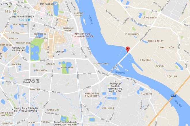 Oto tong 4 xe may tren cau Vinh Tuy, nhieu nguoi bi thuong hinh anh 2