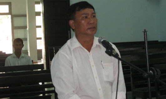 cha-danh-con-gay-tay-1-xahoi.com.vn-1475286265 cha-danh-con-gay-tay-1-xahoi.com.vn-1475286265