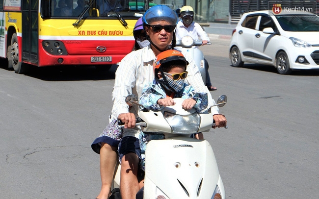  Cuối thu nhưng nắng gắt như giữa mùa hè. Ảnh: Kênh 14