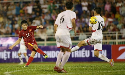 Khi Xuân Trường sắm vai 'Pirlo Việt Nam'